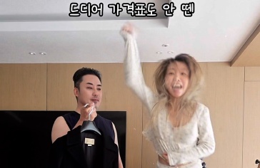 요즘 이쁜사람들은 다 한다는 '단발'🧏🏻‍♀️ 아직도 도전 못하고 있는거 아니죠? 짧은 숏단발에서 긴 중단발 느낌까지, 단발은 1센티 차이가 너무 크다구요…🖤 느낌있는 단발스타일 함께 만들어볼까요?:)